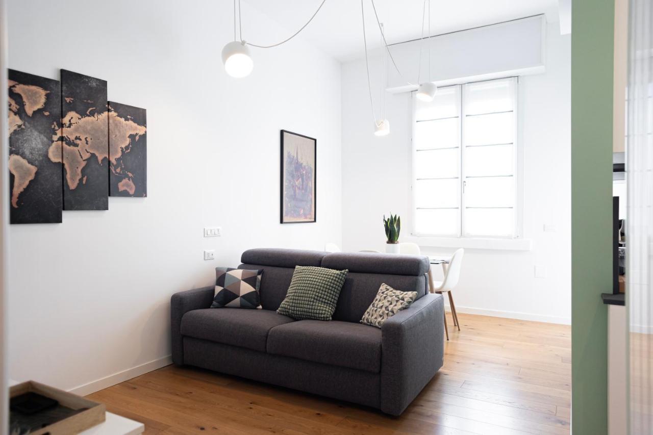 Elegante Bilocale In De Angeli - Piazzale Siena Apartment Milan Bagian luar foto